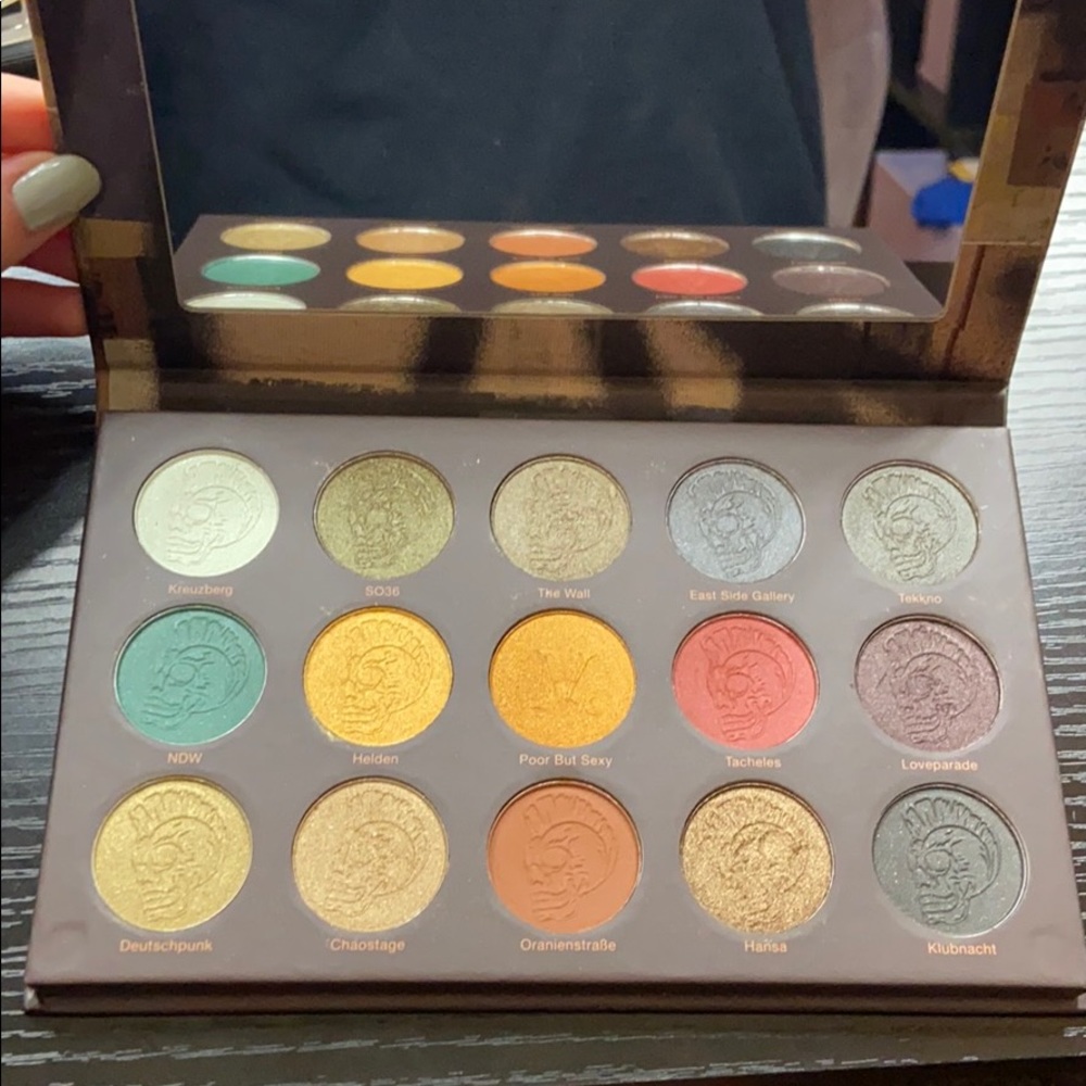 Nomad Eyeshadow: Berlin